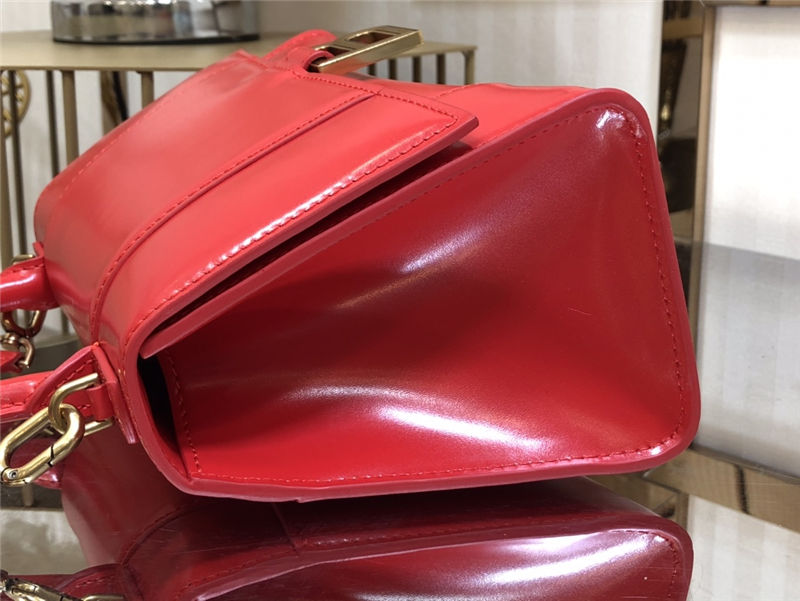 WOMEN'S HOURGLASS SMALL TOP HANDLE BAG Leather Red High