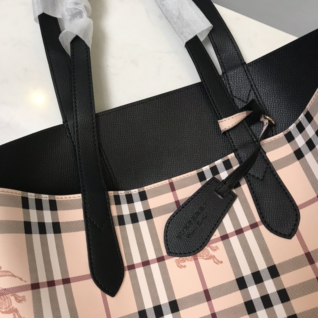 Burberry Tote Black High