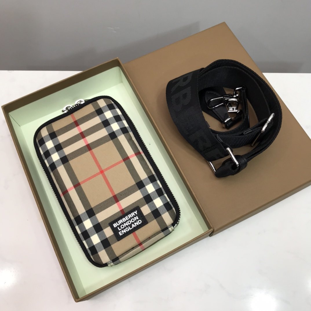 Vintage Check Phone Case with Detachable Strap Archive Beige High