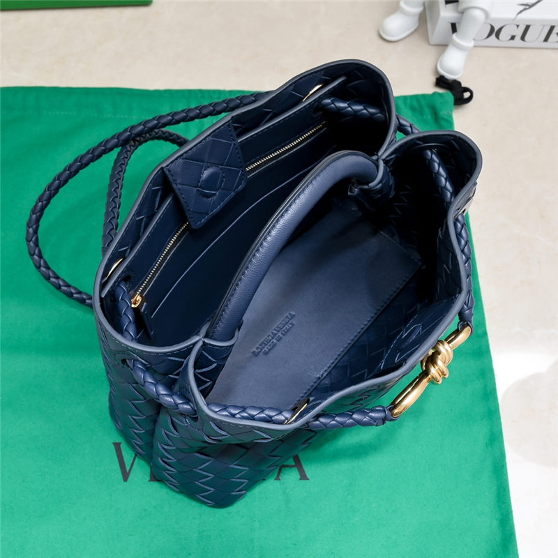 Small Andiamo Top handle bag Navy High