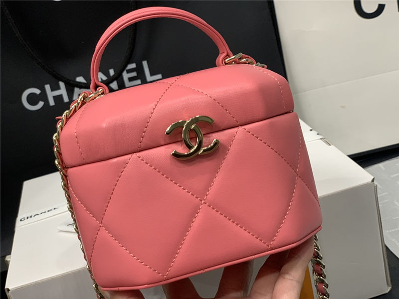 Chanel SMALL VANITY CASE Lambskin & Gold Metal AS2630 Pink High