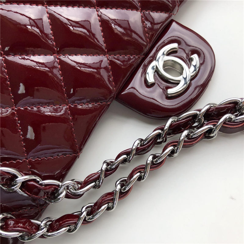 Medium CLASSIC HANDBAG Patent Leather Silver Metal Burgundy A