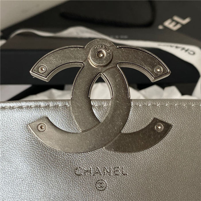 Chanel FLAP PHONE HOLDER WITH CHAIN Shiny Lambskin & Silver-Tone Metal AP3207 Silver A