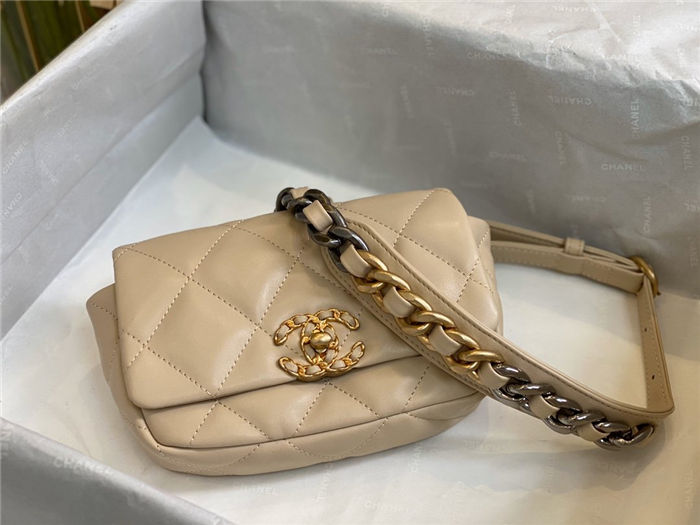 Waist Chanel 19 Flap Bag Lambskin/Goatskin Beige High