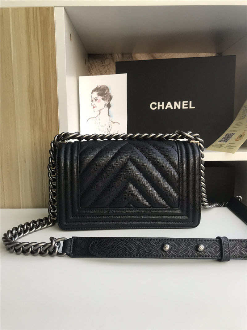 SMALL BOY Chanel HANDBAG Chevrons Pattern Grained Calfskin Black High