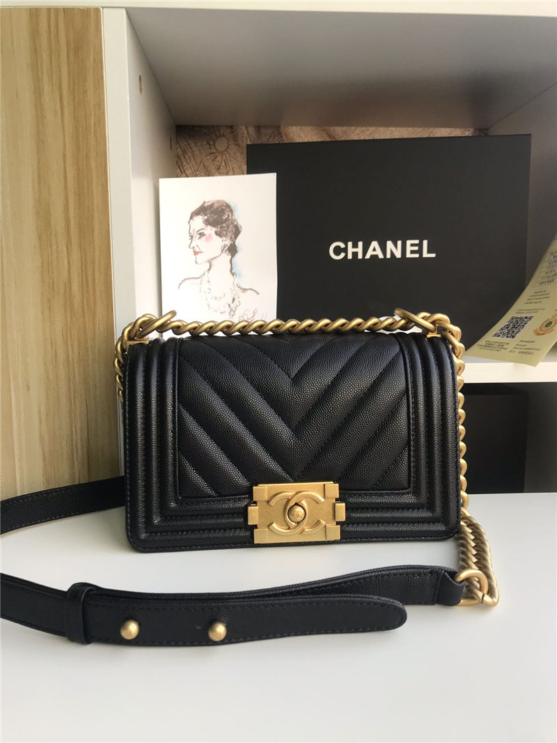 SMALL BOY Chanel HANDBAG Chevrons Pattern Grained Calfskin Black High