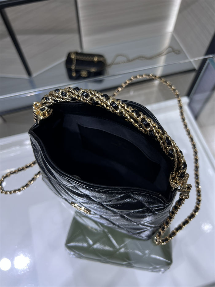 Chanel CLUTCH WITH CHAIN AP4189 Shiny Lambskin & Gold-Tone Metal Black High