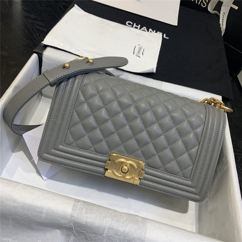 BOY Chanel HANDBAG Grained Calfskin & Gold Metal Grey A