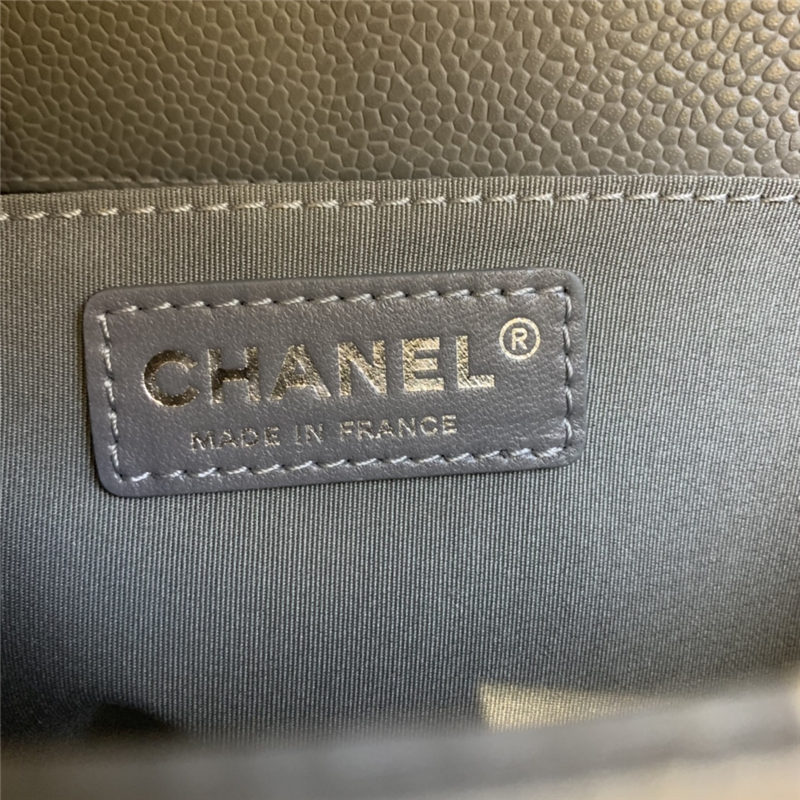 BOY Chanel HANDBAG Grained Calfskin & Silver Metal Grey A