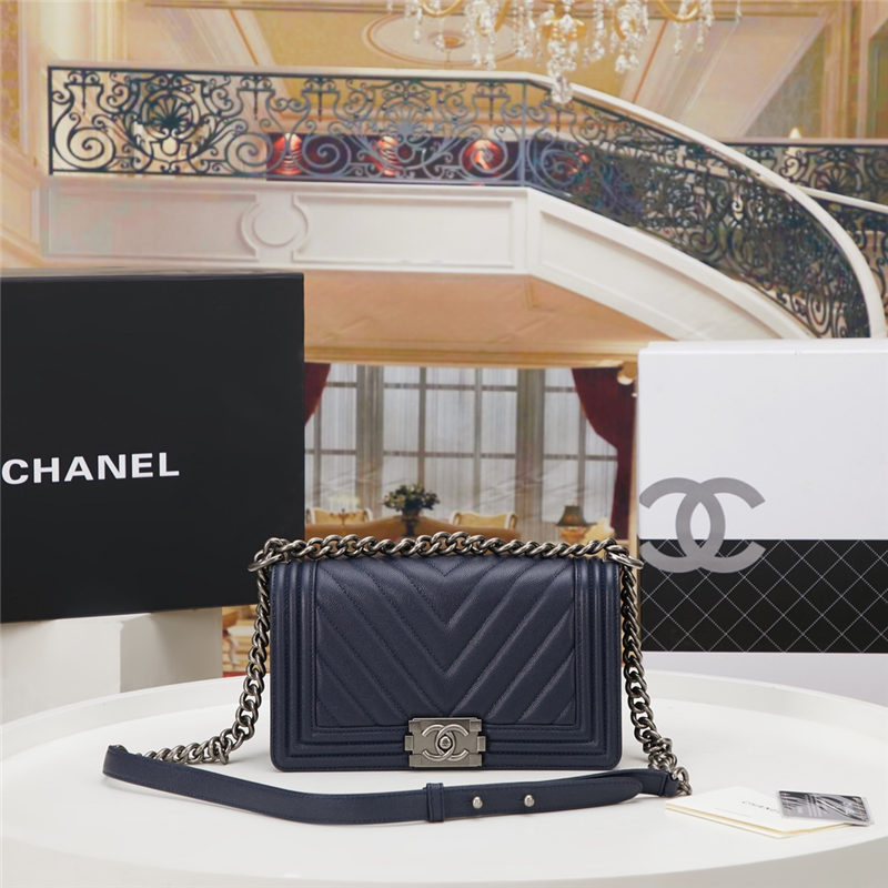 BOY Chanel HANDBAG Chevrons Pattern Grained Calfskin Navy Blue B