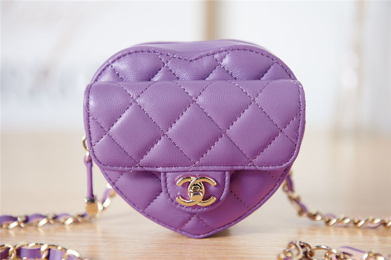 Chanel Mini HEART BAG Lambskin & Gold-Tone Metal AS2787 A