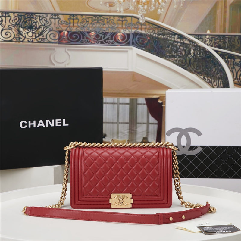 BOY Chanel HANDBAG Lambskin Red B