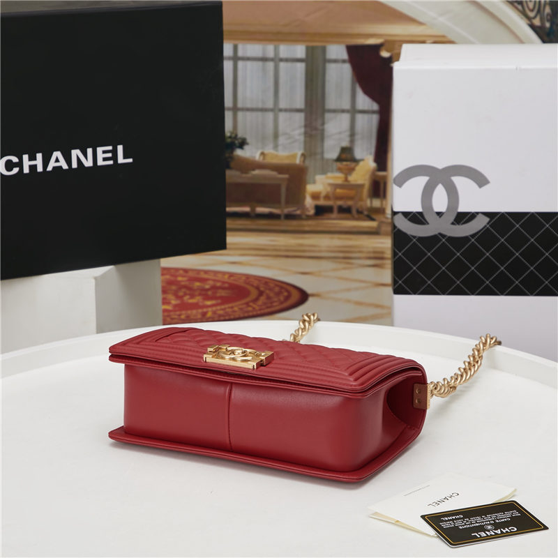 BOY Chanel HANDBAG Lambskin Red B