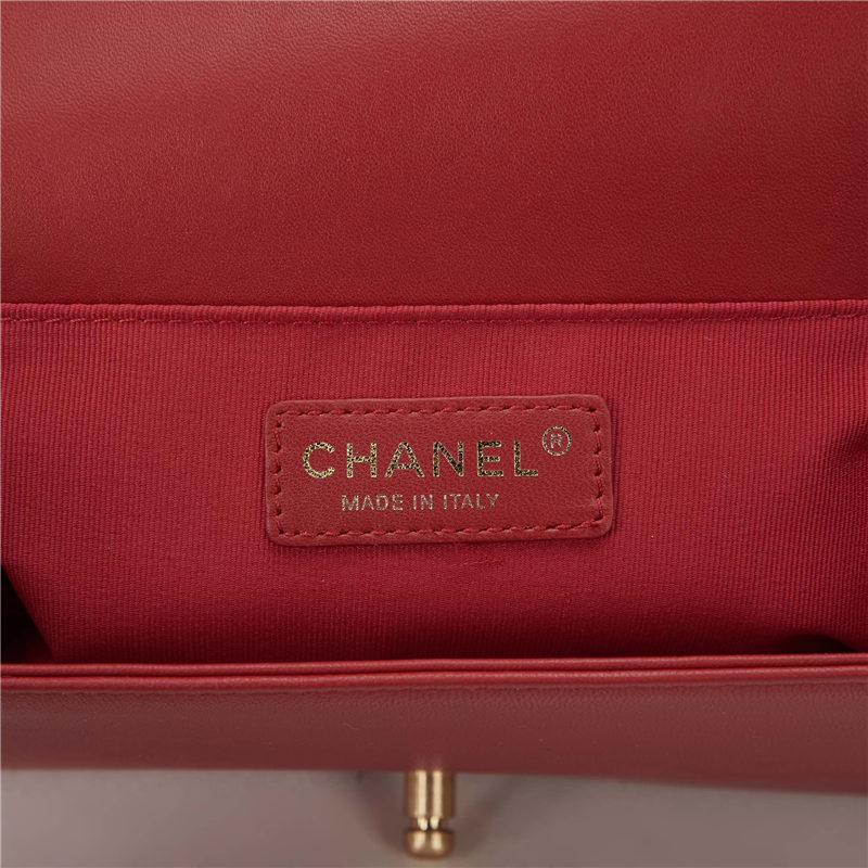 BOY Chanel HANDBAG Lambskin Red B