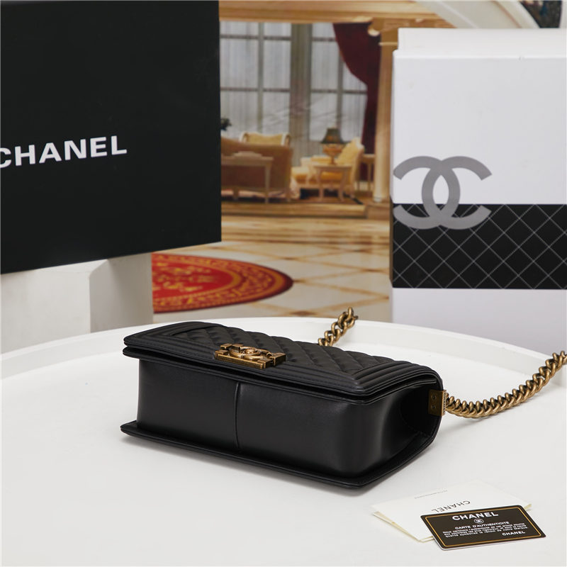 BOY Chanel HANDBAG Lambskin Black B