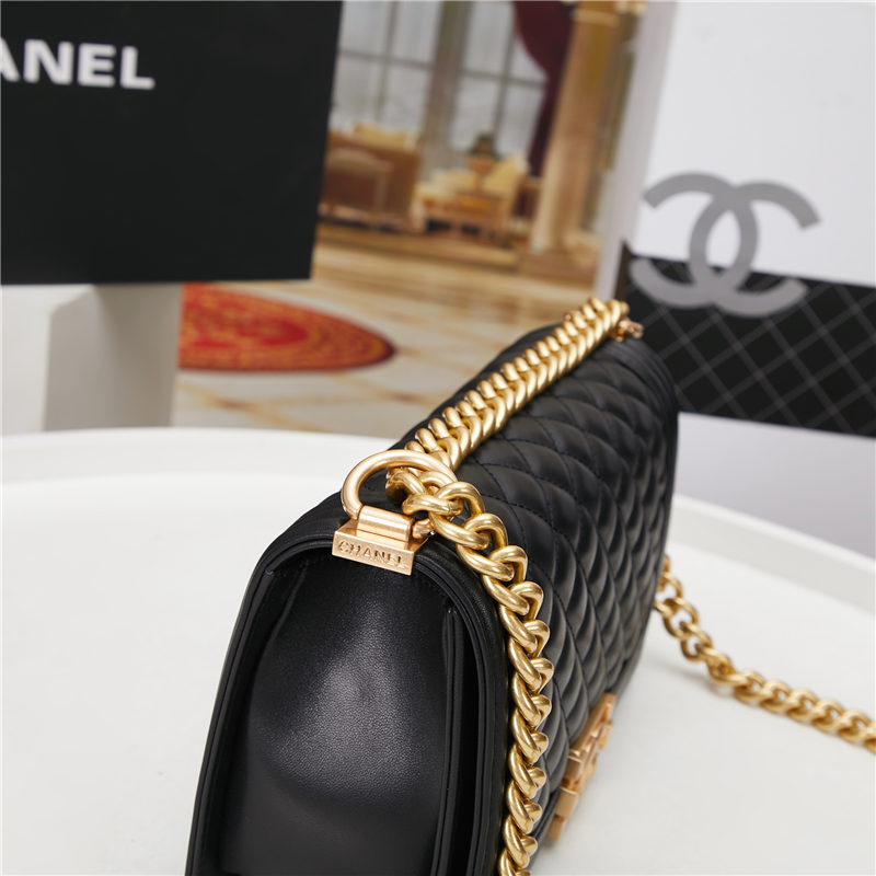 BOY Chanel HANDBAG Lambskin Black B