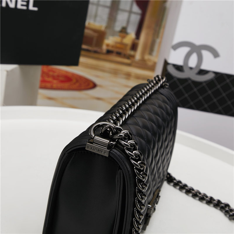 BOY Chanel HANDBAG Lambskin Black B