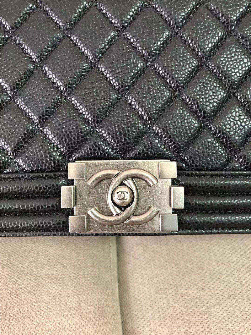 LARGE BOY Chanel HANDBAG Grained Calfskin Black High