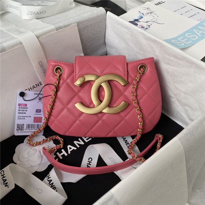 Chanel SMALL MESSENGER BAG Lambskin & Gold-Tone Metal AS4609 Fuchsia A