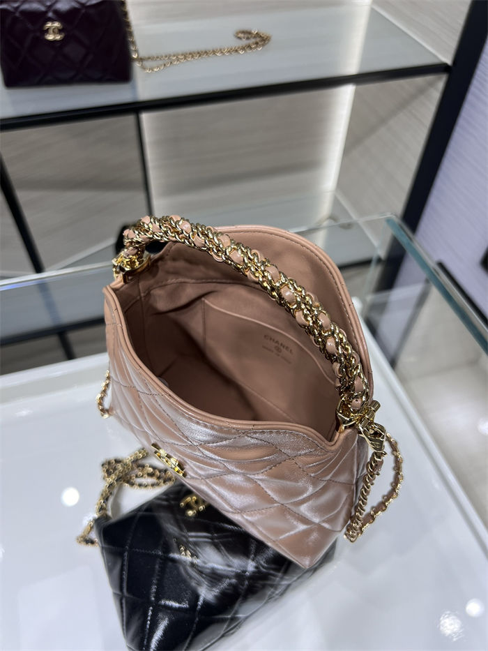 Chanel CLUTCH WITH CHAIN AP4189 Shiny Lambskin & Gold-Tone Metal Nude High