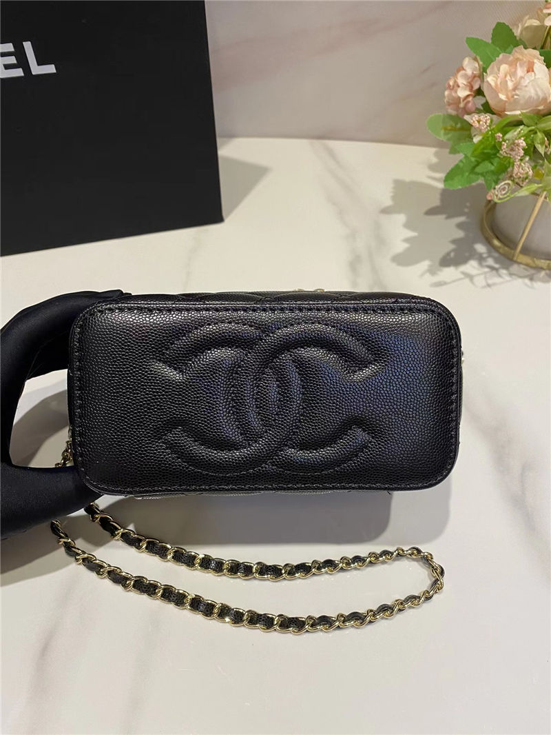 Chanel Vanity with Chain Grained Calfskin Gold Metal Black-II High