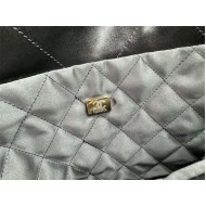 Chanel 22 SMALL HANDBAG Patchwork Shiny Calfskin & Gold-Tone Metal AS3260 High