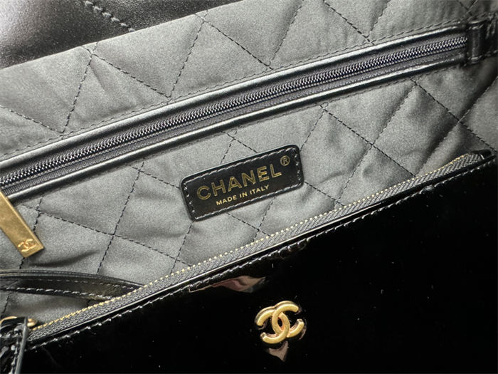 Chanel 22 SMALL HANDBAG Patchwork Shiny Calfskin & Gold-Tone Metal AS3260 High