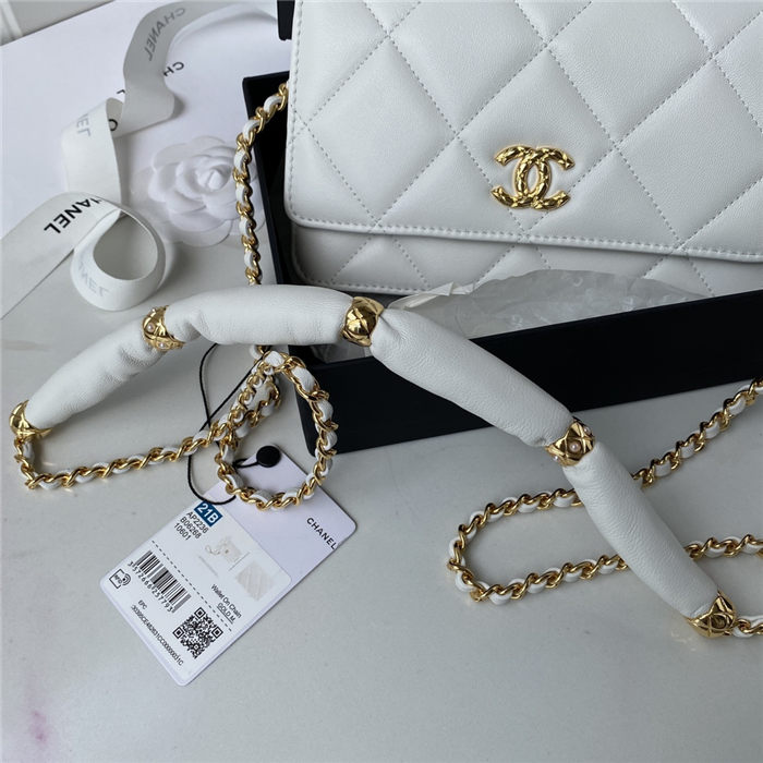 Chanel WALLET ON CHAIN Shiny Lambskin & Gold-Tone Metal White A