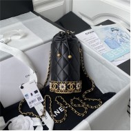 Chanel BUCKET WITH CHAINLambskin Imitation Pearls & Gold-Tone Metal Black A