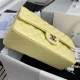 Medium CLASSIC HANDBAG Lambskin Yellow Silver Metal A