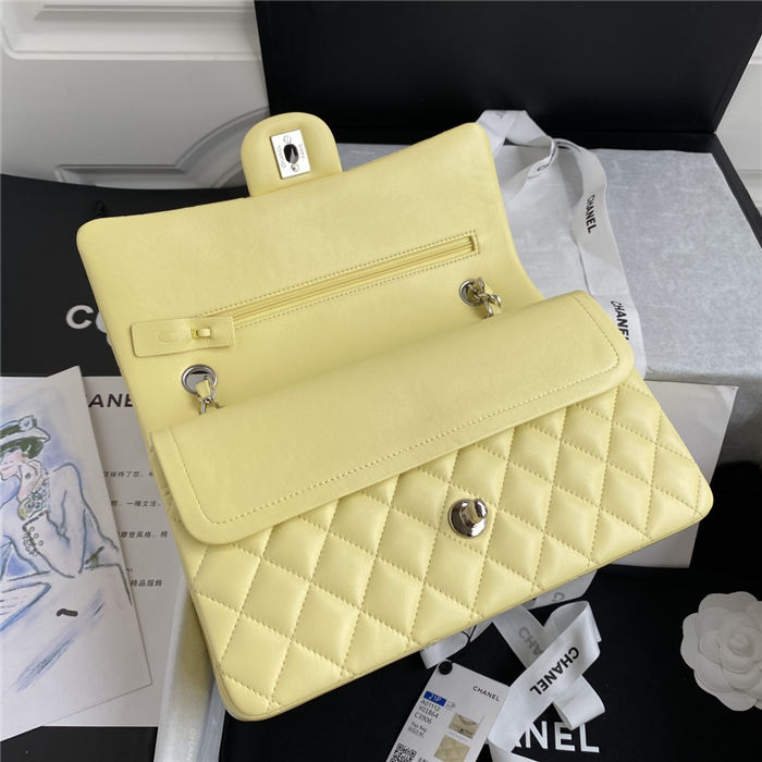 Medium CLASSIC HANDBAG Lambskin Yellow Silver Metal A