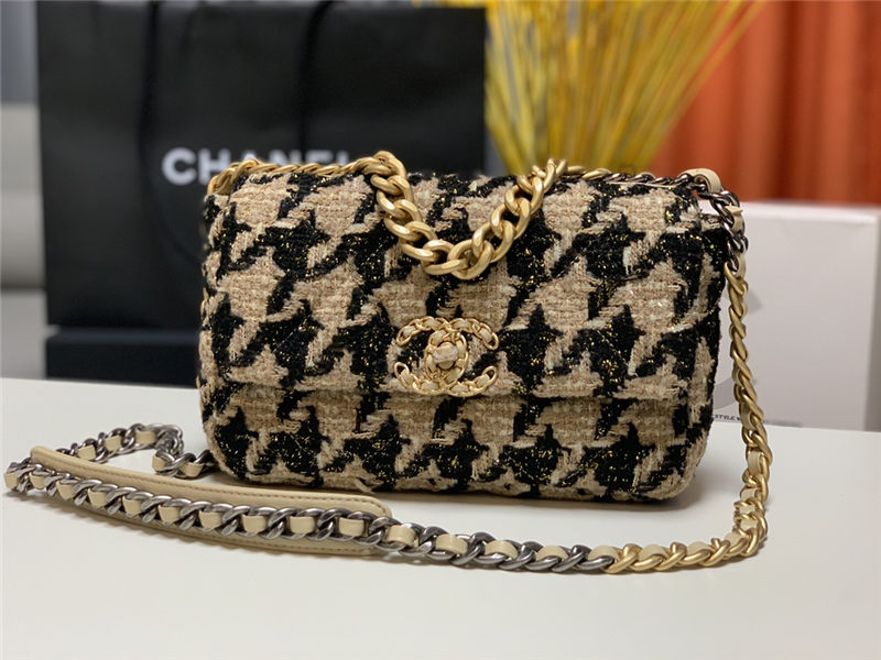 Chanel 19 Flap Bag Tweed Gold-Tone Houndstooth Black-Beige High