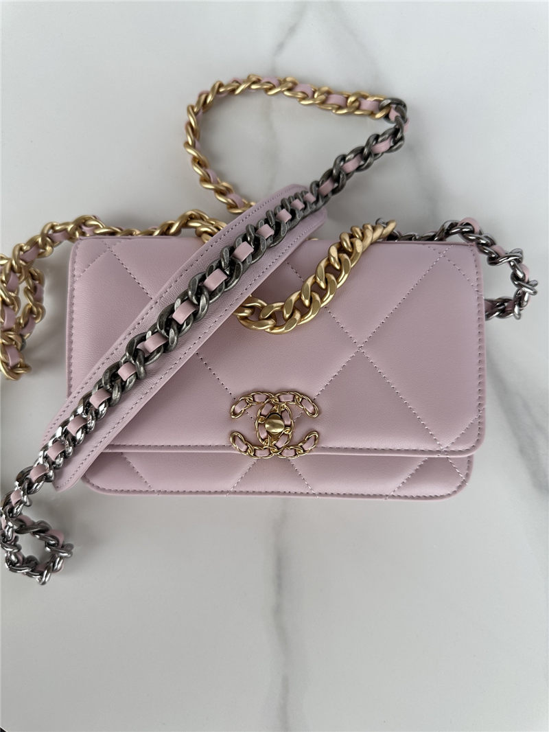 Chanel 19 WALLET ON CHAIN-A Shiny Lambskin, Gold/Silver-Tone & Ruthenium-Finish Metal Pink A