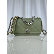 Chanel 19 WALLET ON CHAIN-A Shiny Lambskin, Gold/Silver-Tone & Ruthenium-Finish Metal Green A