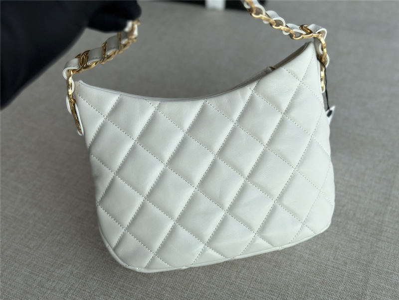 HOBO HANDBAG AS3562 Lambskin & Gold-Tone Metal White High