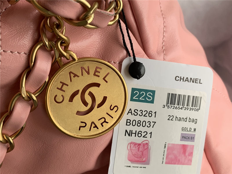 Chanel 22 MEDIUM HANDBAG Shiny Calfskin & Gold-Tone Metal AS3261 Coral High