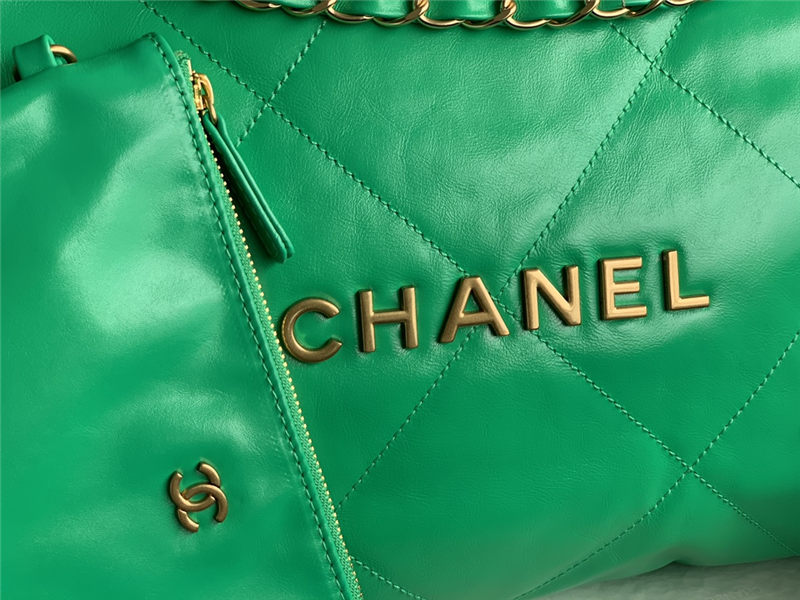 Chanel 22 MEDIUM HANDBAG Shiny Calfskin & Gold-Tone Metal AS3261 Green High