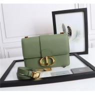 30 MONTAIGNE BAG Grained Calfskin Green High