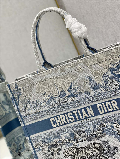 LARGE Dior BOOK TOTE Gradient Toile de Jouy Embroidery Blue High