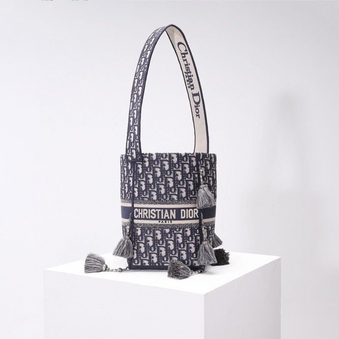 Dior BUBBLE BUCKET BAG Dior Oblique Embroidery Blue High