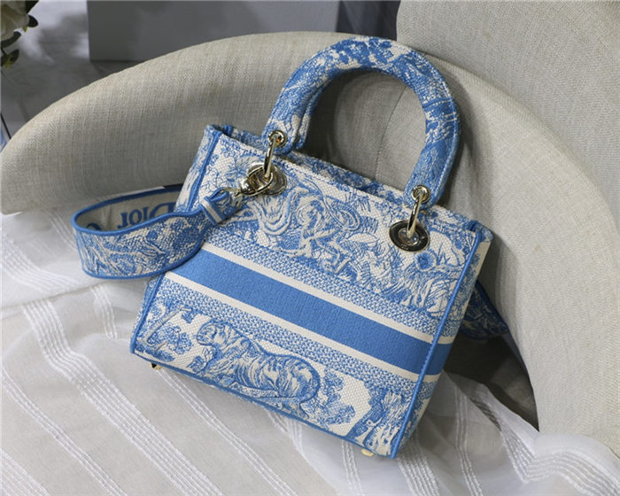 MEDIUM LADY D-LITE BAG Toile de Jouy Reverse Embroidery Blue High