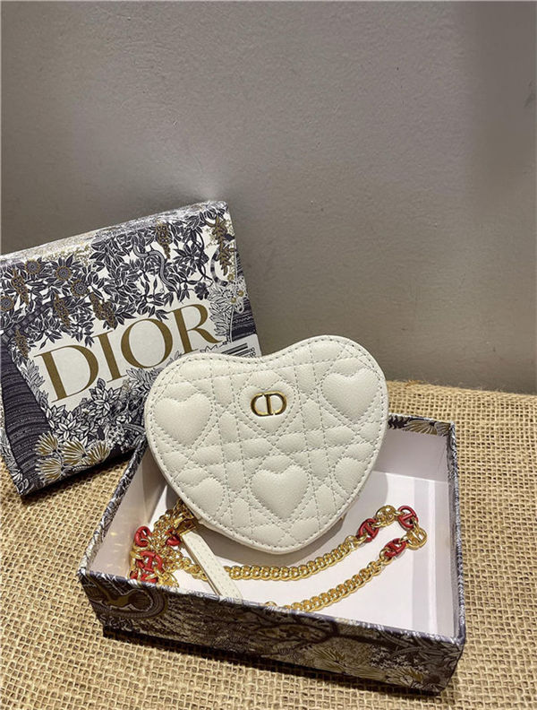 DiorAMOUR Dior CARO HEART POUCH WITH CHAIN Cannage Calfskin with Heart Motif Latte High