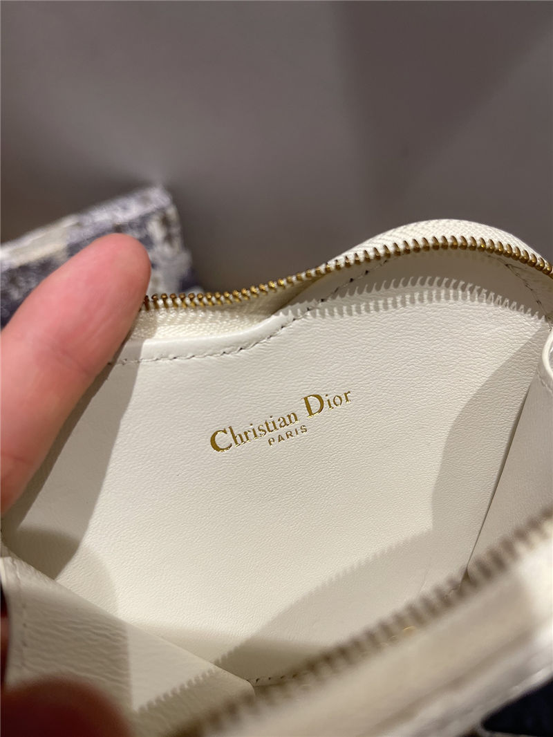 DiorAMOUR Dior CARO HEART POUCH WITH CHAIN Cannage Calfskin with Heart Motif Latte High