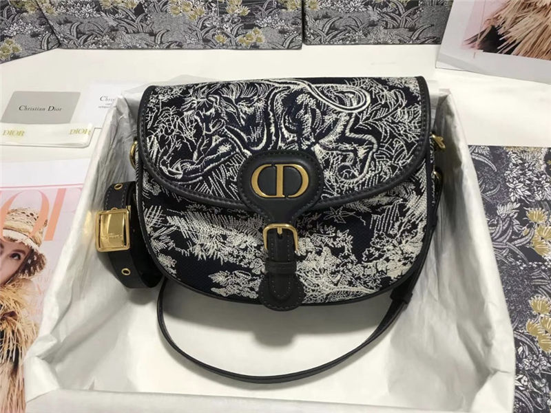 MEDIUM Dior BOBBY BAG Embroidery Black High