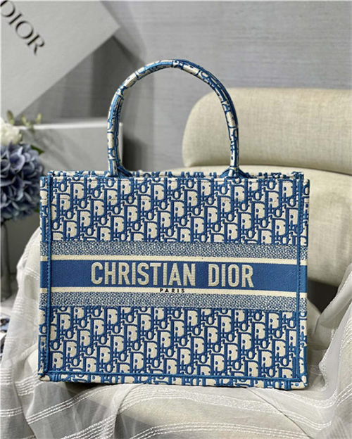 MEDIUM Dior BOOK TOTE Dior Oblique Embroidery Blue High