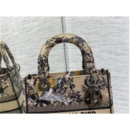 MEDIUM LADY D-LITE BAG Dior Jardin d'Hiver Embroidered High