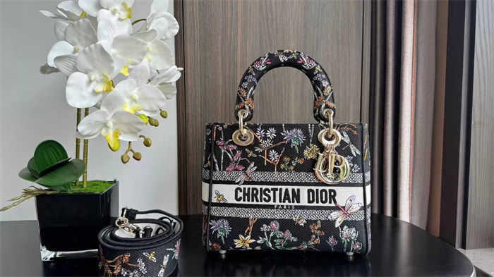 MEDIUM LADY D-LITE BAG Dior Herbarium Embroidery High