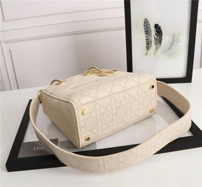 MEDIUM LADY D-LITE BAG Cannage Embroidery Beige High