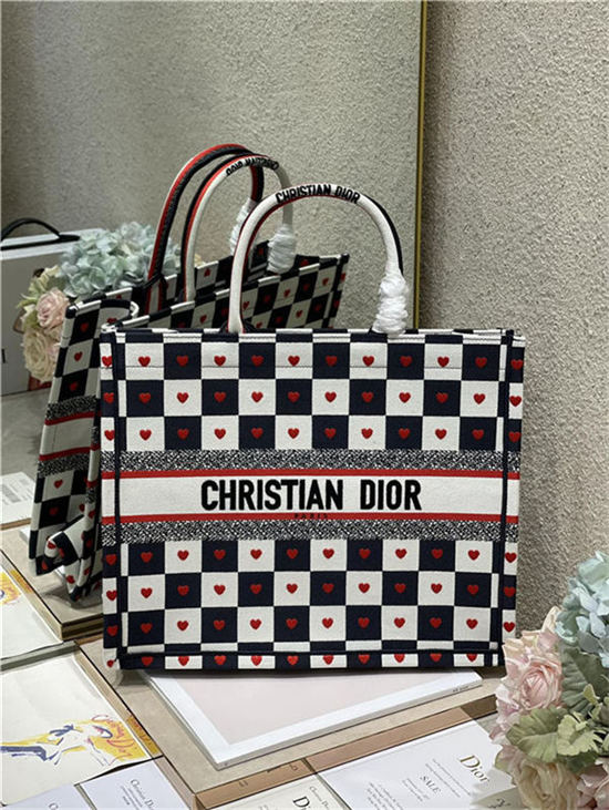 LARGE Dior BOOK TOTE Black, White and Red D-Chess Heart Embroidery High