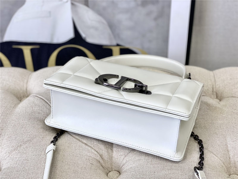 30 MONTAIGNE CHAIN BAG WITH HANDLE Maxicannage Lambskin White High